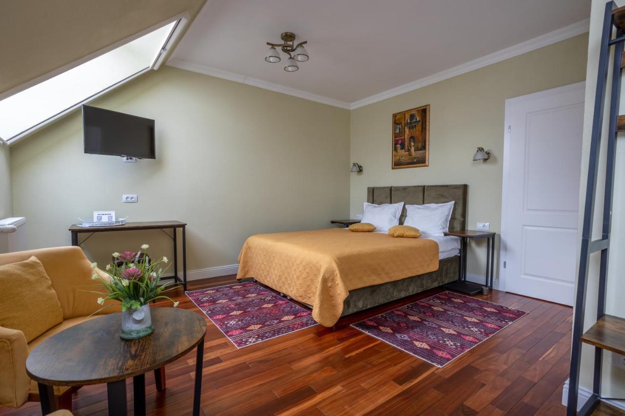 Vila Missy Deva Exteriér fotografie