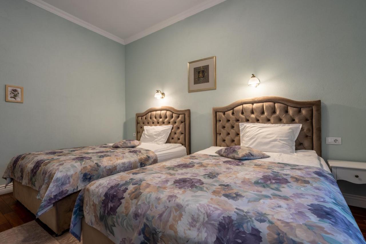 Vila Missy Deva Exteriér fotografie